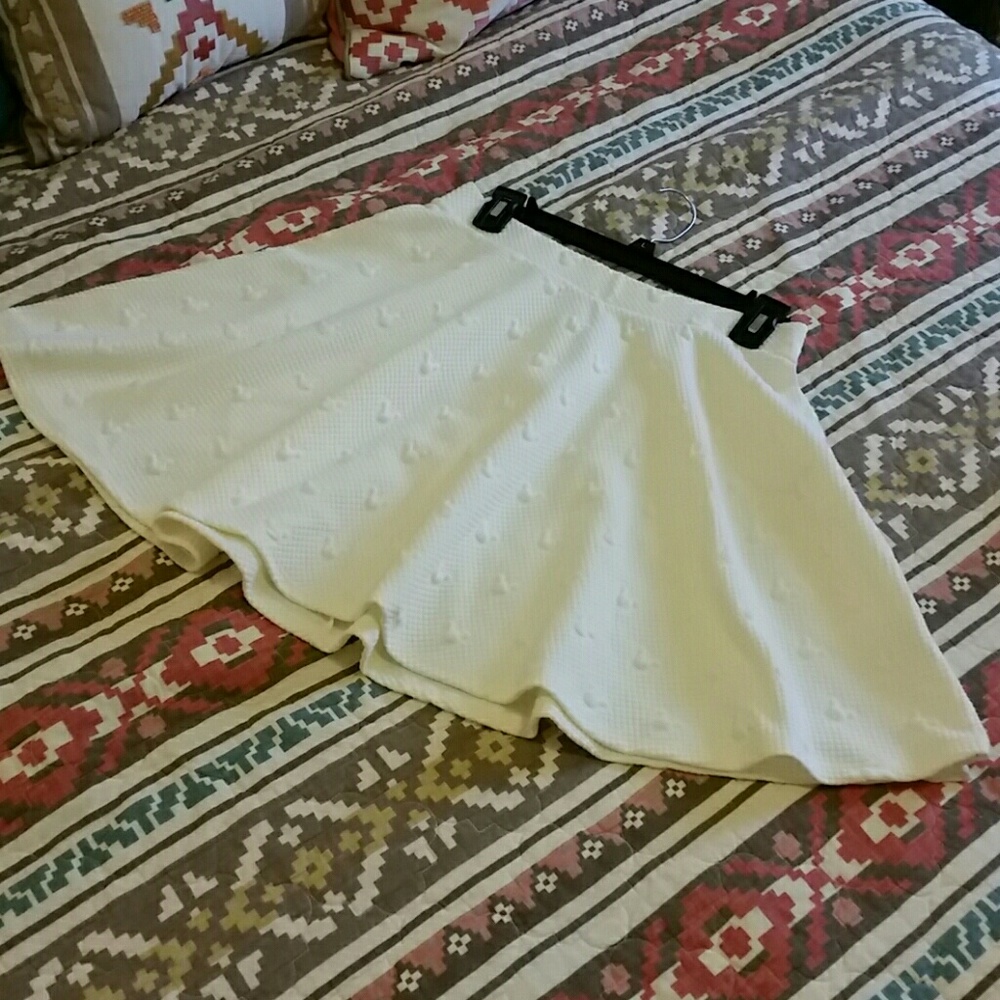 NWOT: Minnie Mouse A-line skirt