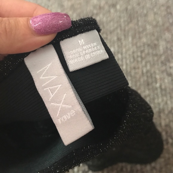 Mini skirts. - Picture 2 of 4