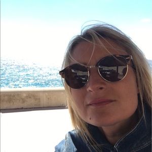 Meet your Posher, Dorothee