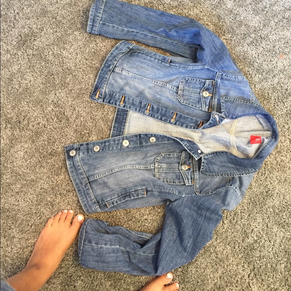 Dark wash jean jacket