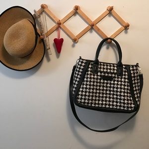 Vera Bradley Trimmed Trapeze Midnight Houndstooth