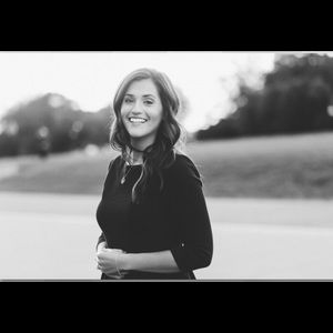 Meet your Posher, Victoria