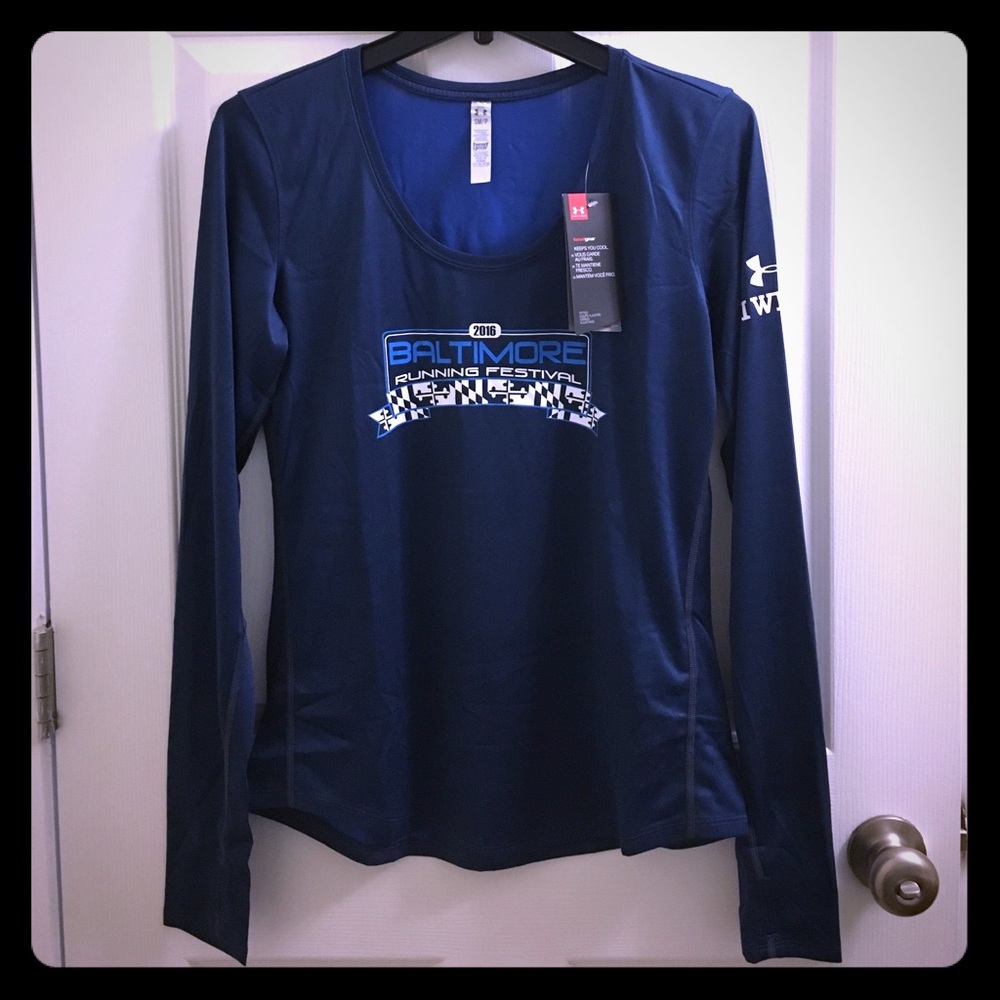Under Armour Long Sleeve running Tee Small