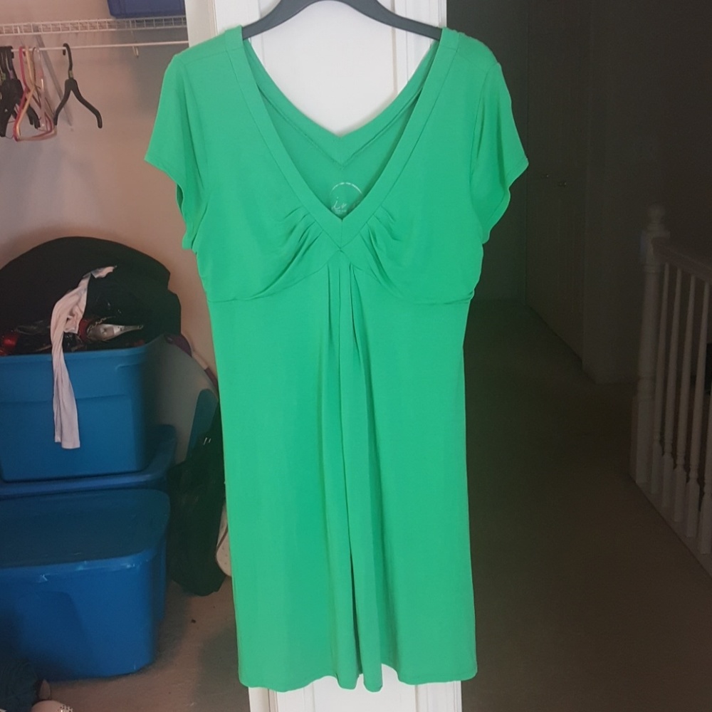 LIKE NEW green midi dress