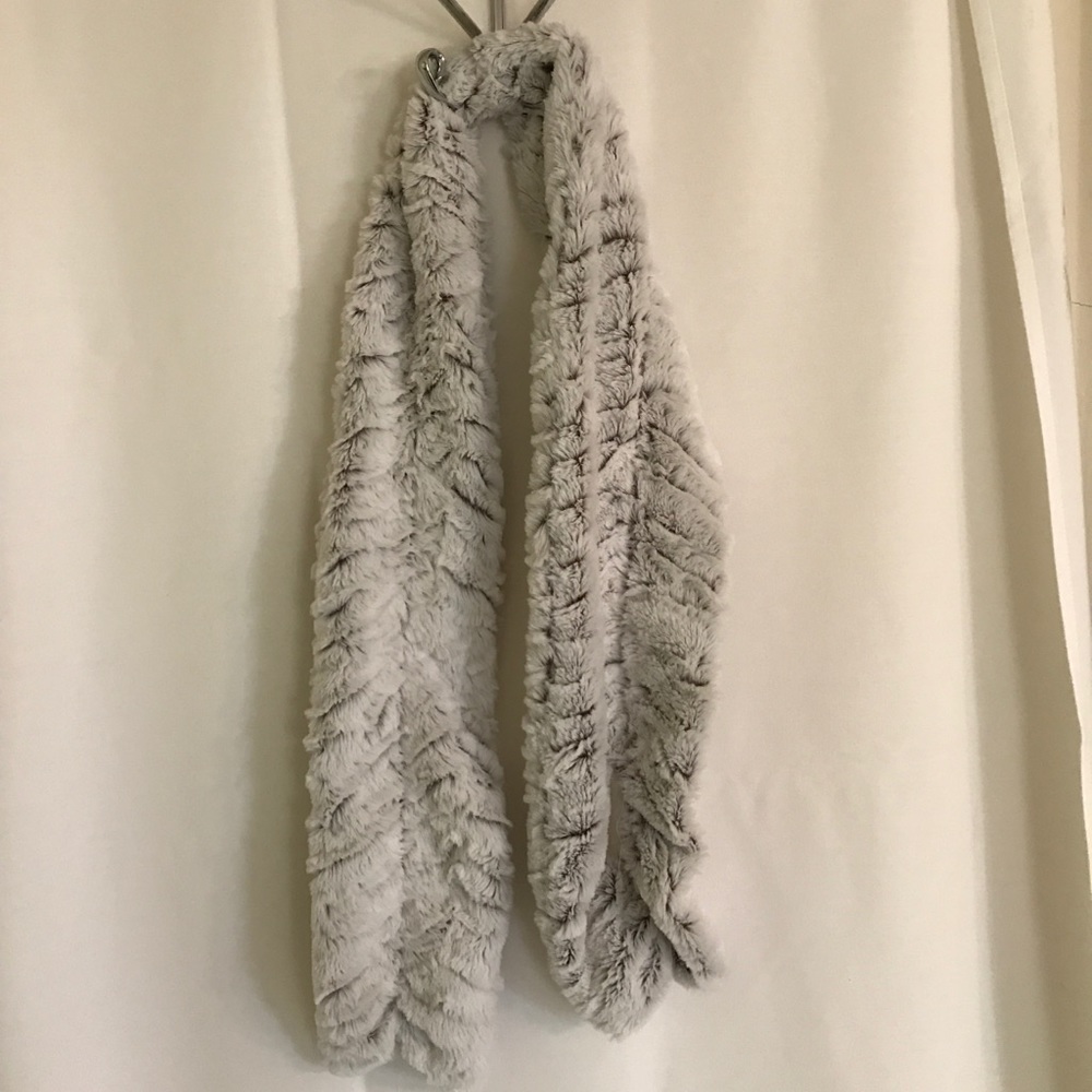 Faux Fur Grey Scarf