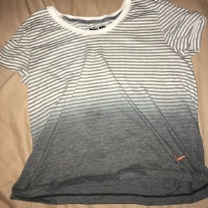 Women's Nike dri-fit tshirt