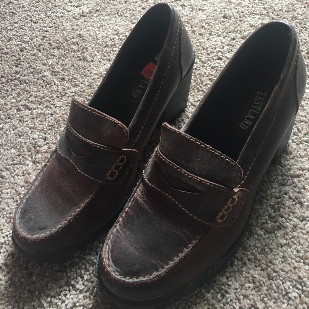 Leather shoes, gently worn