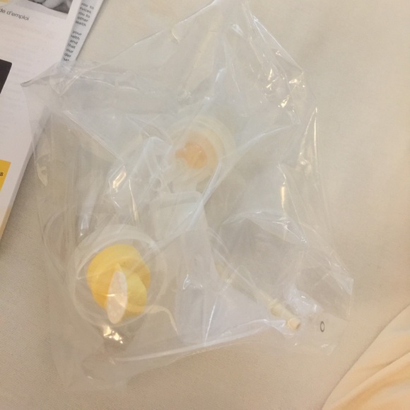 ❌SOLD❌ NEW. Medela Double Breast Pump - Picture 4 of 6