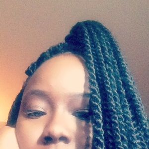 Meet your Posher, Crystal