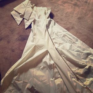 Beautiful Gizia evening gown