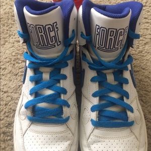 NIKE FORCE