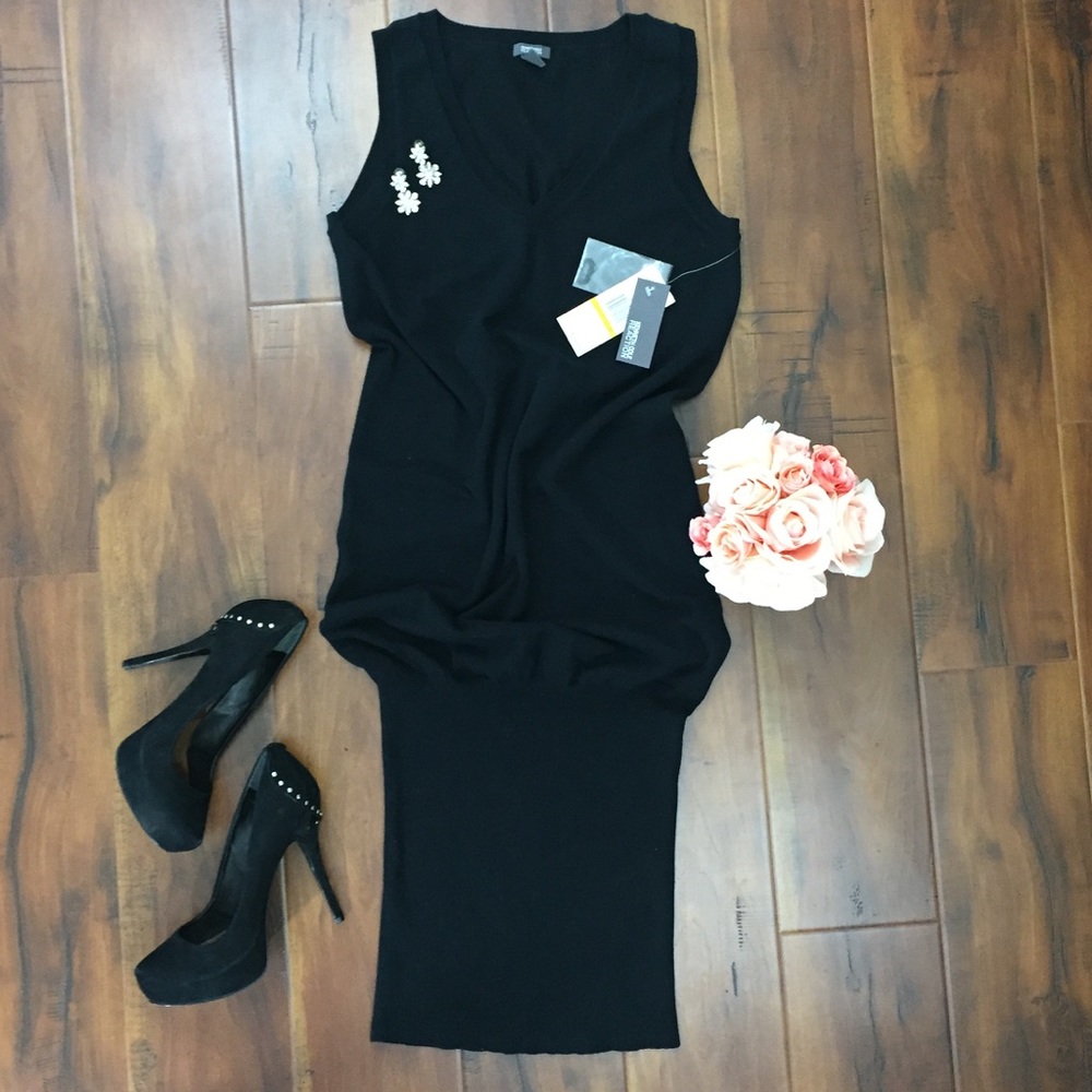 Kenneth Cole Reaction • Short Blouson Knit Dress