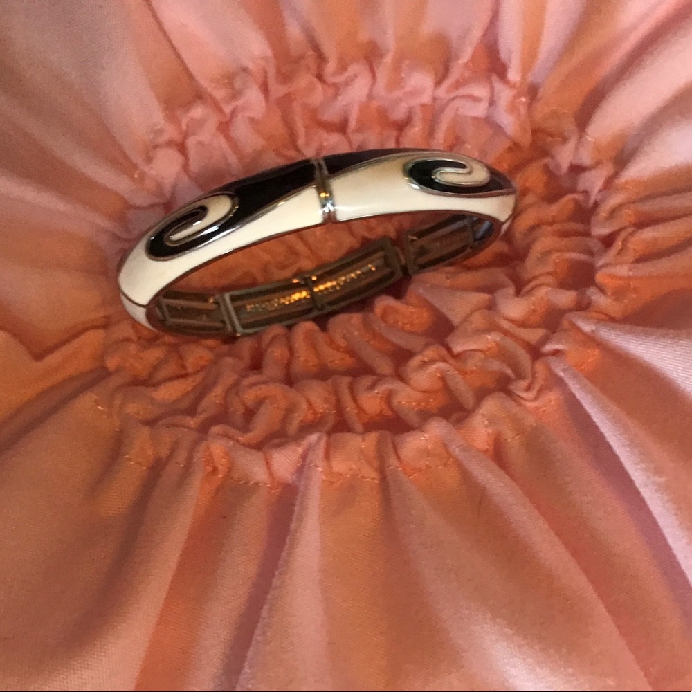 Lia Sophia Yin Yang Stretch Bracelet NWOT - Picture 7 of 8
