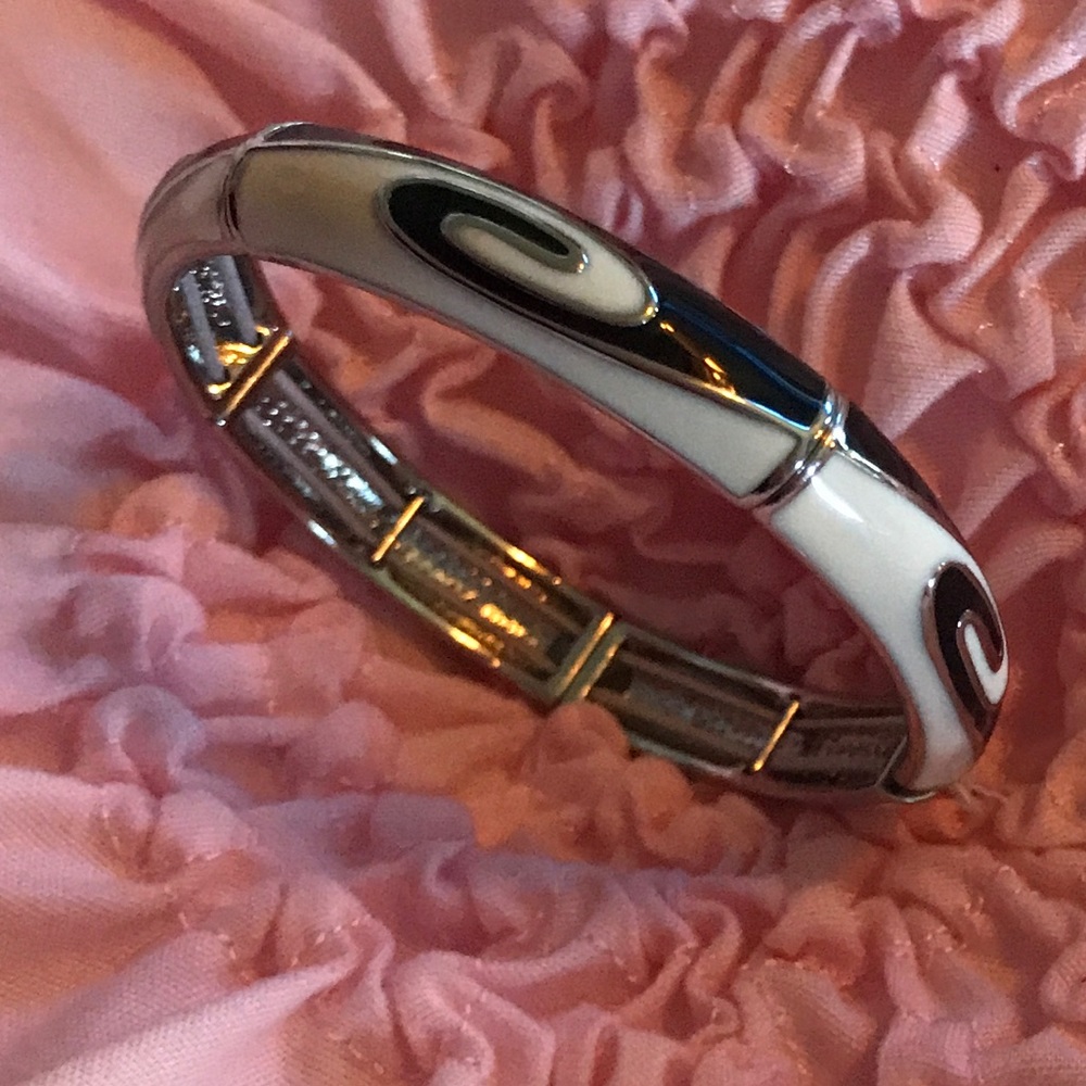 Lia Sophia Yin Yang Stretch Bracelet NWOT - Picture 5 of 8