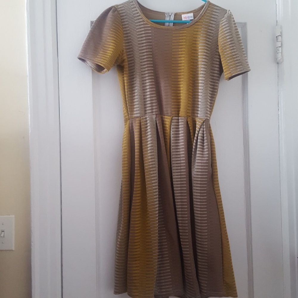 Lularoe Amelia dress
