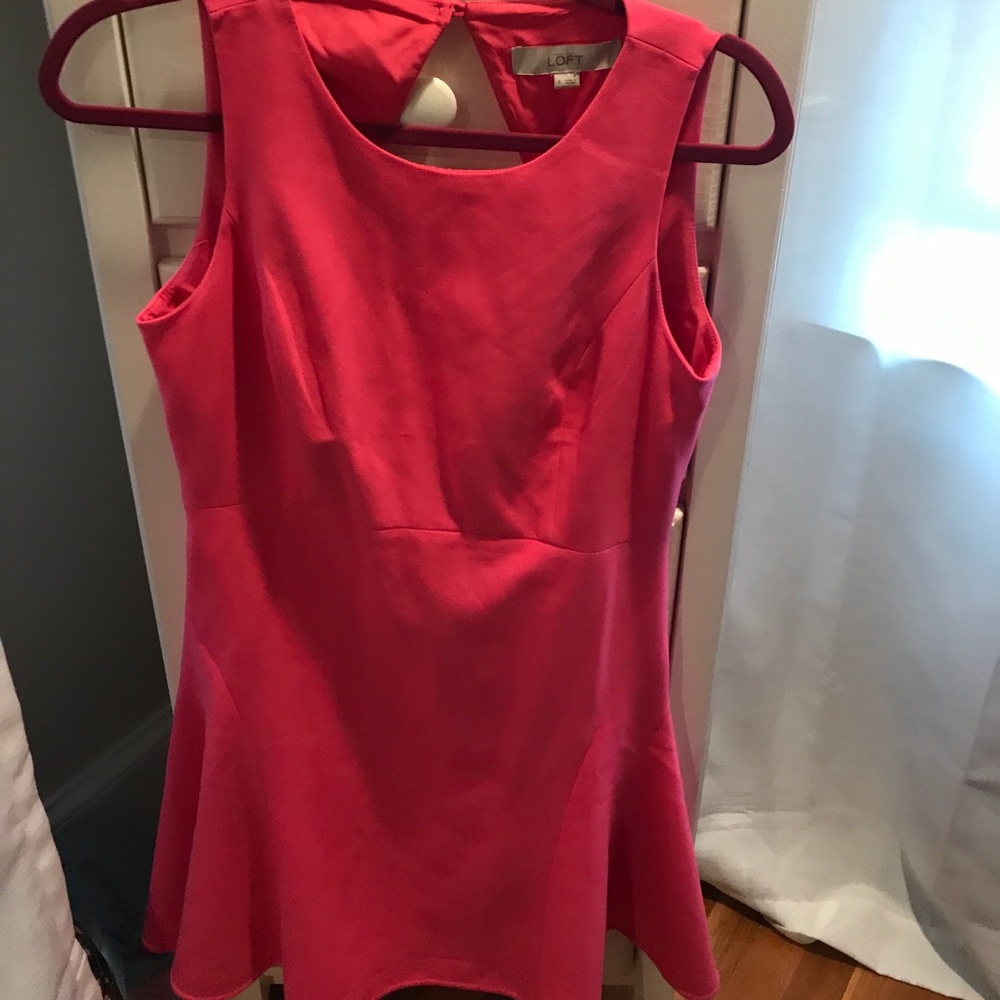 NWT Pink Loft dress size 4! Cutout back!
