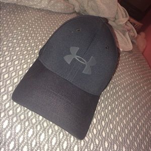 Never worn black hat