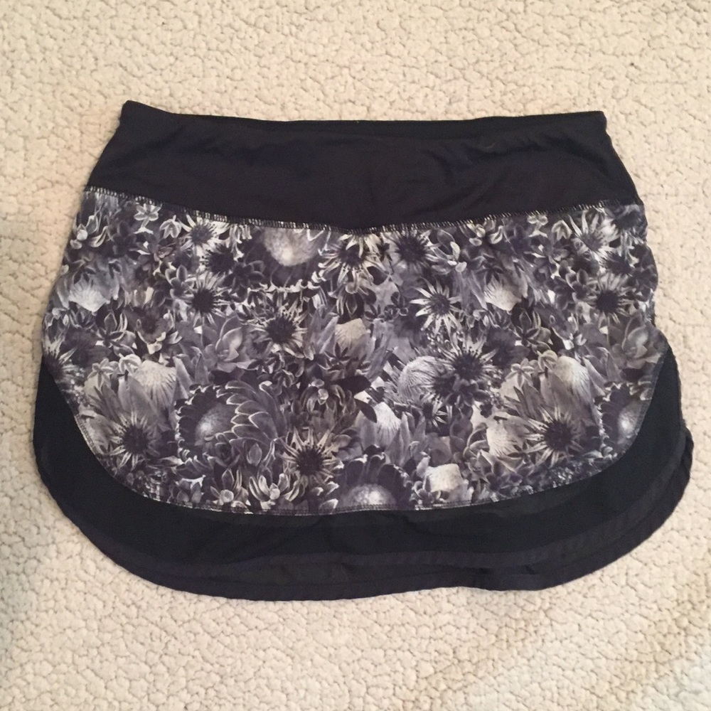 Lululemon running skirt