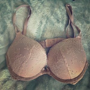 Victoria's Secret bombshell push up bra 32b
