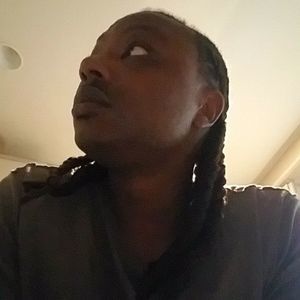 Meet your Posher, Derrick