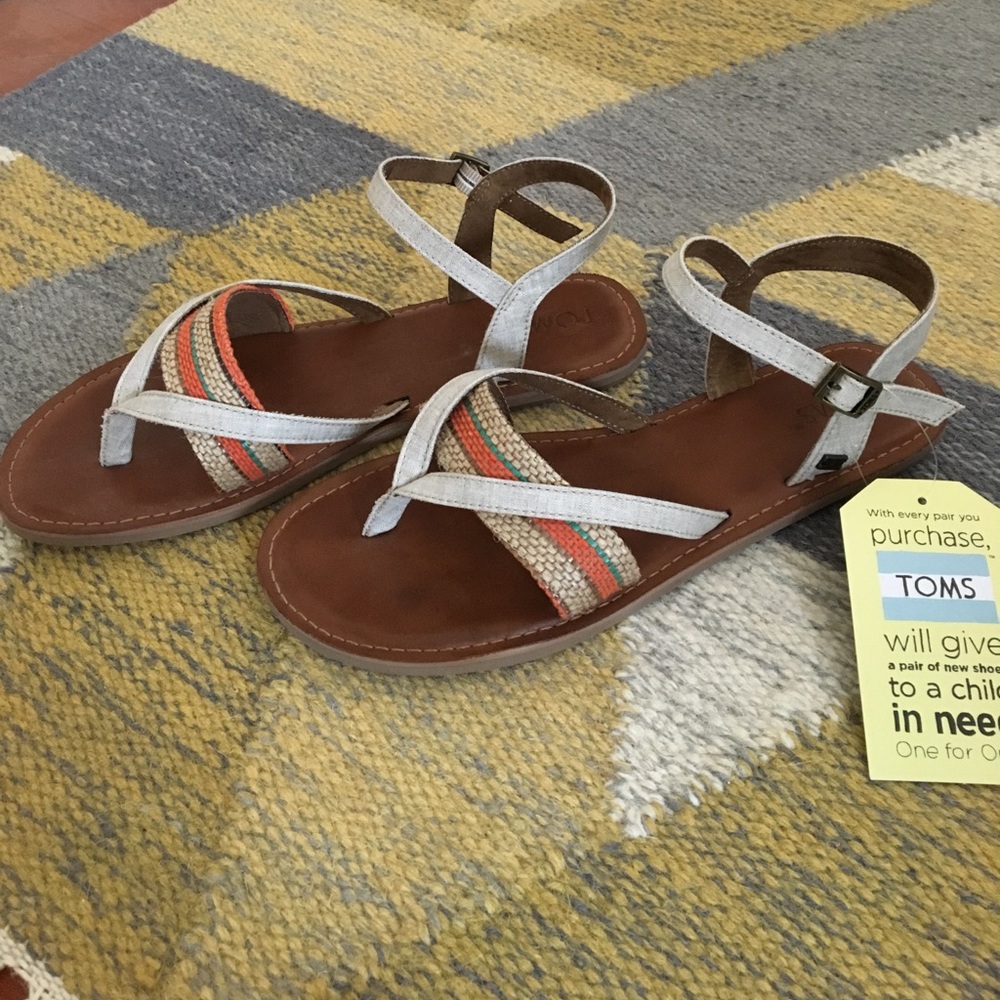 TOMS Lexie Sandals in Natural Multi NWT 😊😊