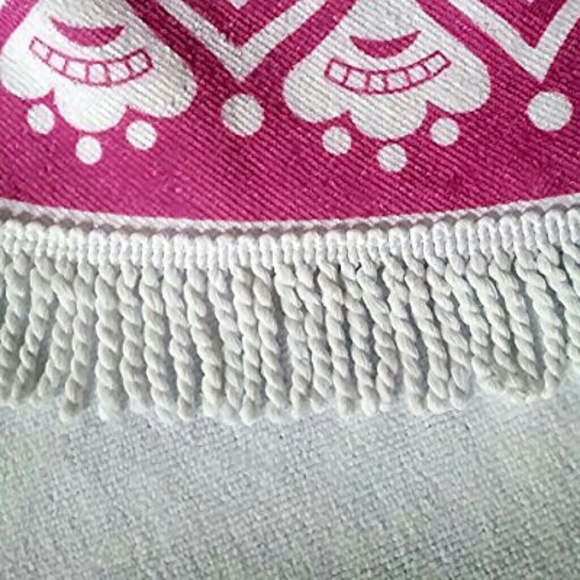 ONLY 1 LEFT - Ombre 60" Round Beach Towel - Picture 3 of 4