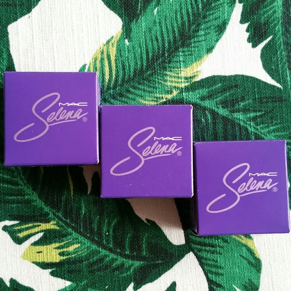 MAC Selena Collection Eyeshadow Bundle - Picture 4 of 6