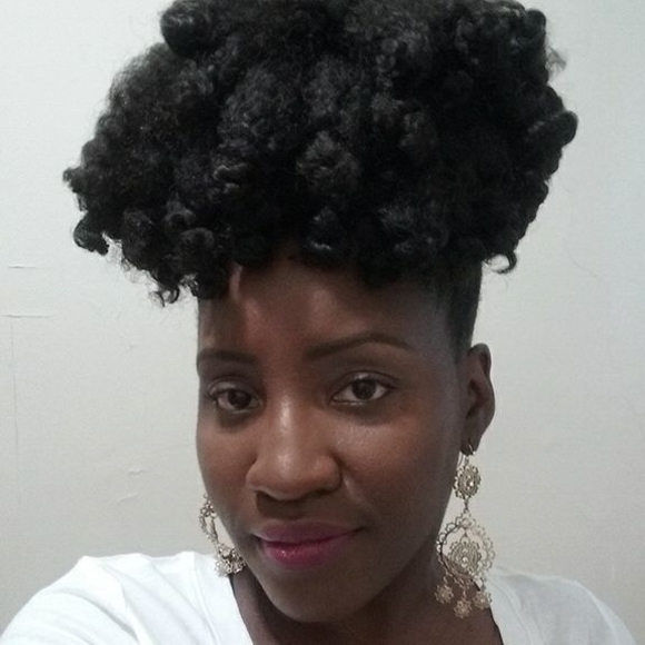 Meet your Posher, Monique - Picture 1 of 1