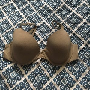 Gap body nude  t-shirt bra