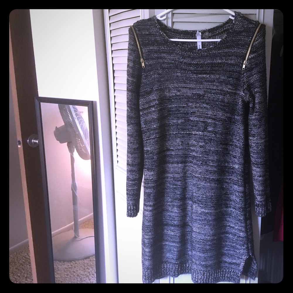 Sweater Dress with long sleeves