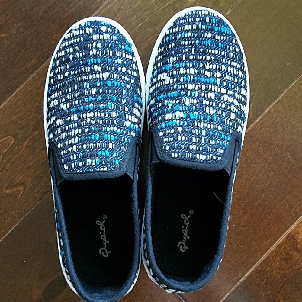 Qupid Slip On Sneakers Blue Tweed, Size 6.5, BN