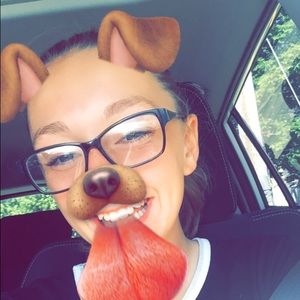 Meet your Posher, Leah