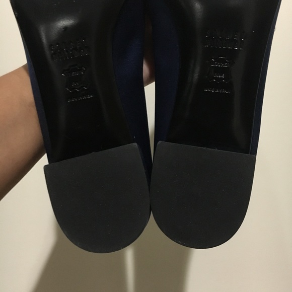 ❌SOLD❌ Stuart Weitzman Domepump Satin Flats - Picture 4 of 5
