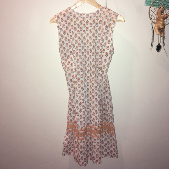 Dress - Picture 3 of 6