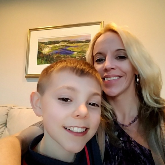 Meet Your Posher, Serena 💜💜 - Picture 6 of 10