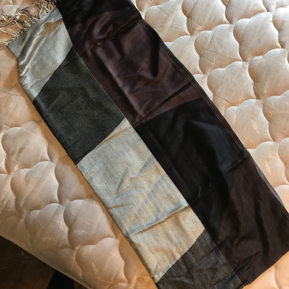 Silky scarf