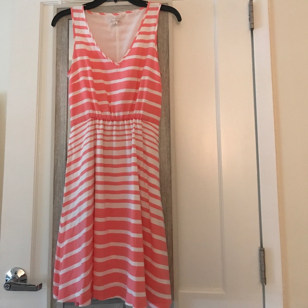 Women's Gap, pink & white striped dress w/ pockets