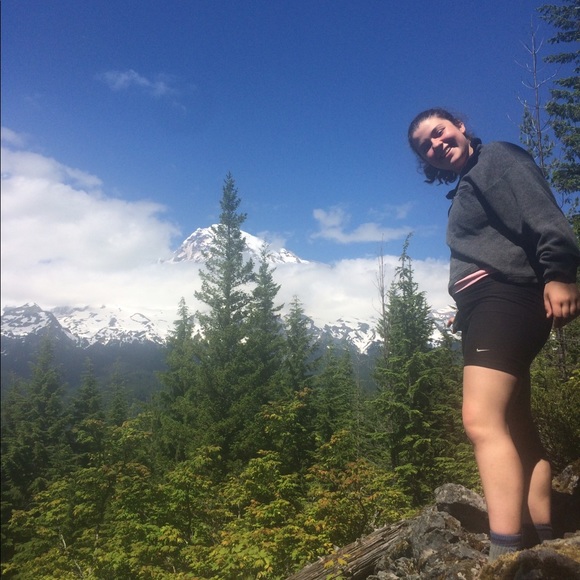 Meet your Posher, Dora - Picture 1 of 1