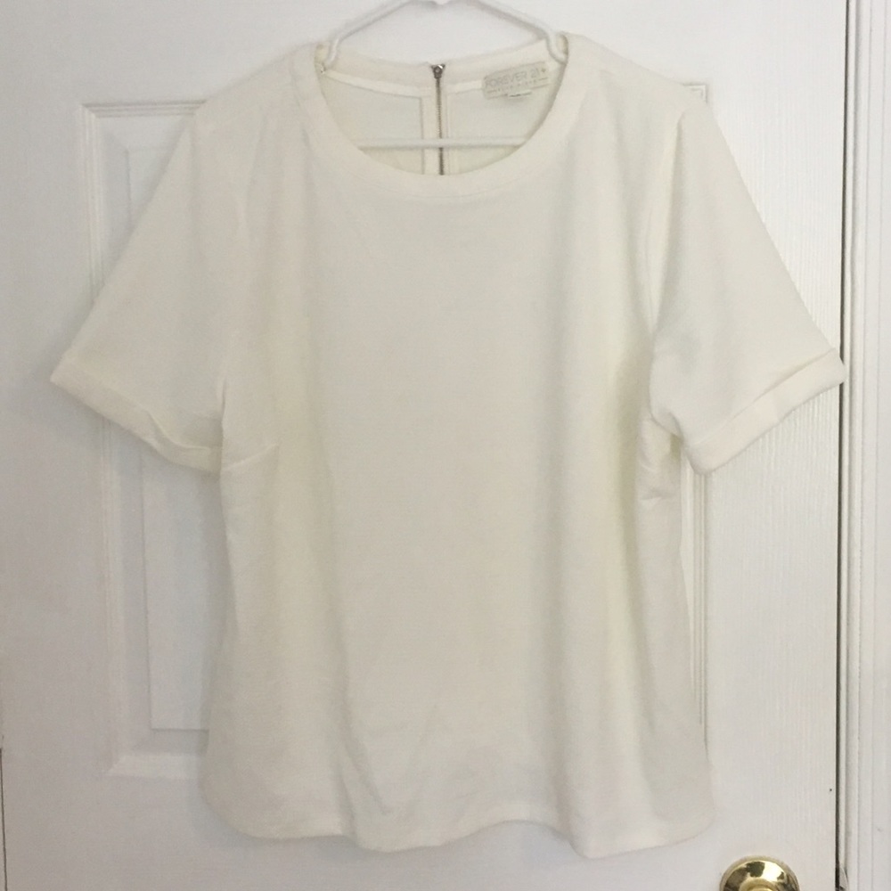 F21 White Short Sleeve Textures Top