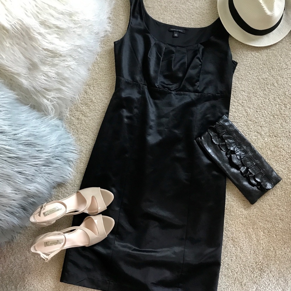 Banana Republic • Silk Dress