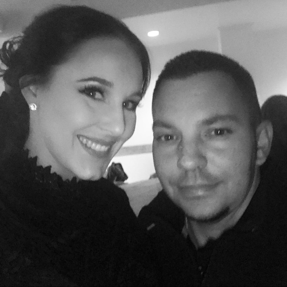 Meet Your Posher 🙋🏻🐶💏🖤⚜️ - Picture 3 of 3