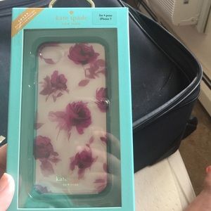 New Kate spade iPhone 7 case. Fits the 6 as well.