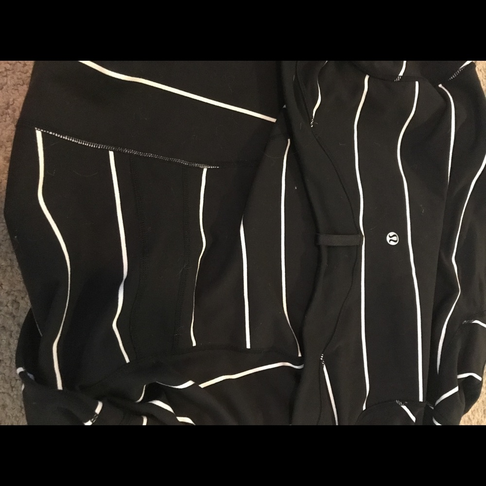 Like new lululemon RARE  define jacket