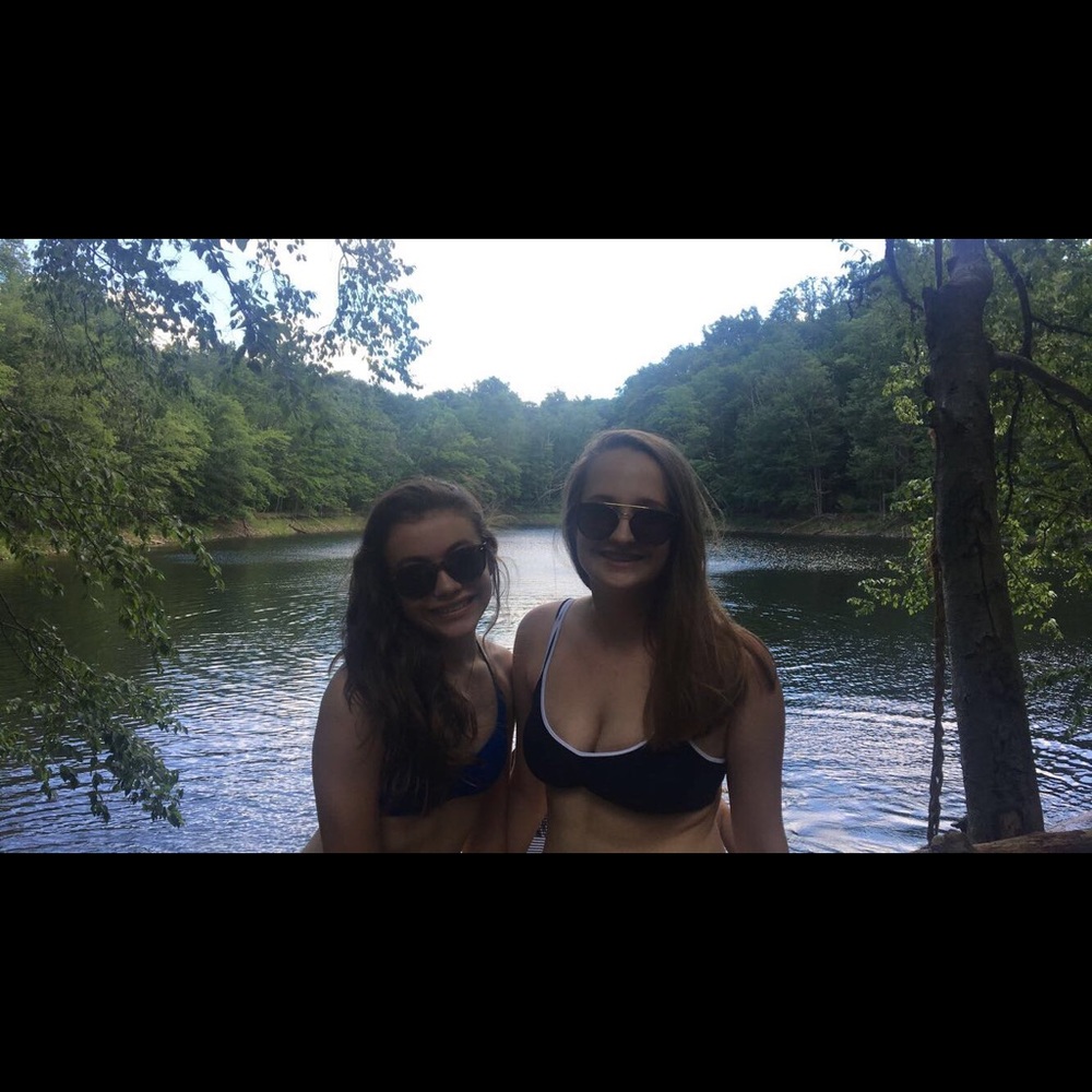 Meet your Posher, Emily