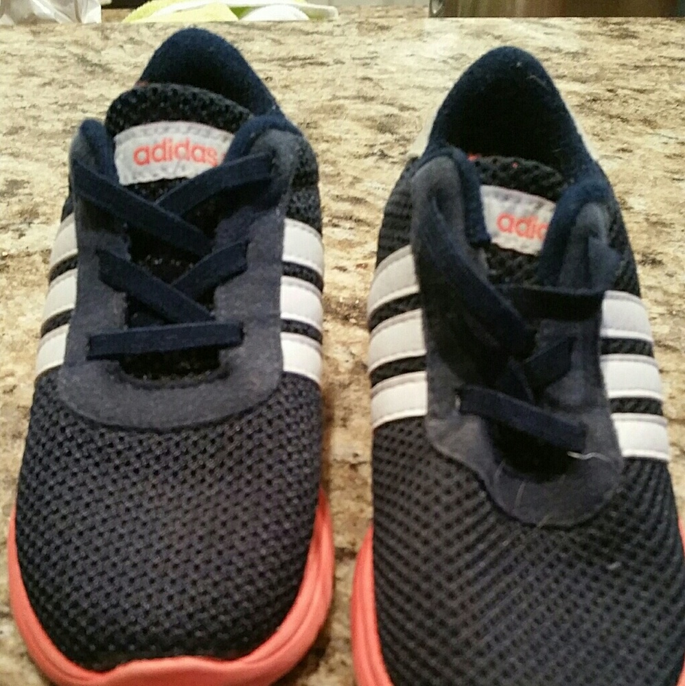 Boys Adidas size 9c