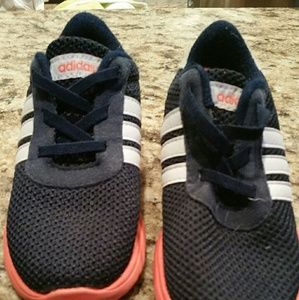 Boys Adidas size 9c