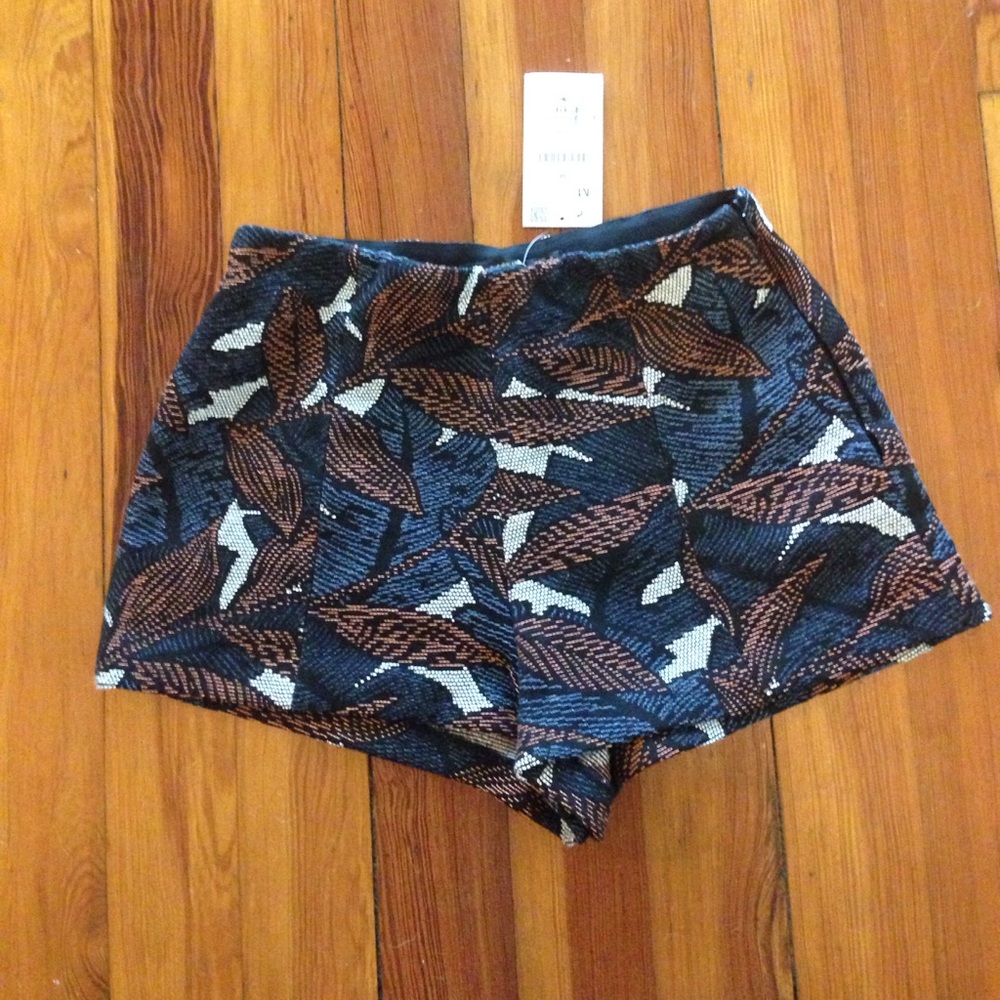 Zara knit shorts- new with tags!