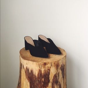 Black Pointed Mules