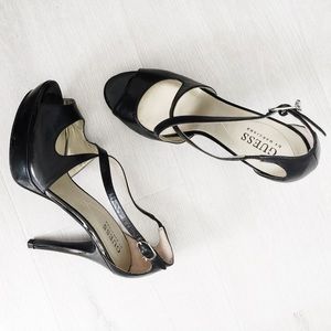 GUESS Black Heels with charm