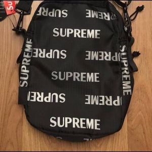 SUPREME CORDURA BOX LOGO 3M SHOULDER BAG